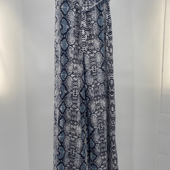 Capella flair leg pants. Size Medium NWT - Picture 7 of 8